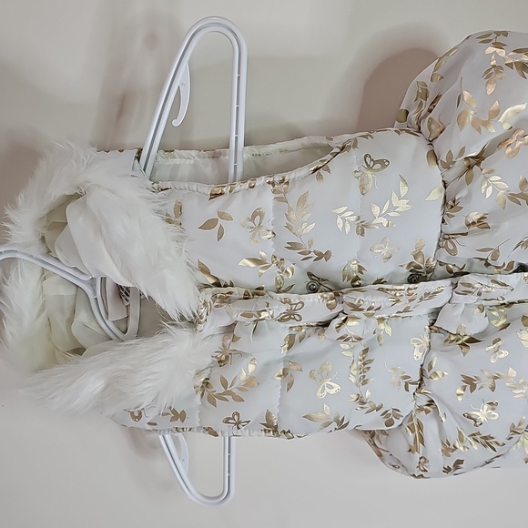 Little Lass White 4T Hooded Zip Up Vest with Gold Floral Pattern - Picture 2 of 8